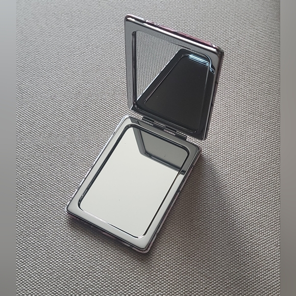 COMPACT Roses & Jeweled Mirror - Picture 2 of 3